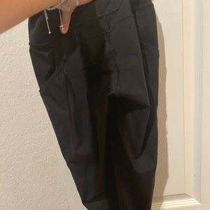 Plain Black Lululemon Leggings